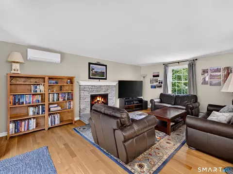 Living - 3 Marian Ln, Clinton, CT 06413 photo 1 of 6