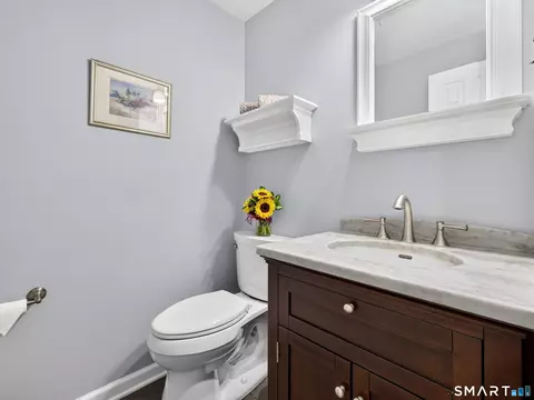 Bath - 3 Marian Ln, Clinton, CT 06413 photo 1 of 4