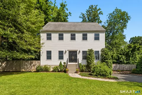 145 Weed St, New Canaan, CT 06840