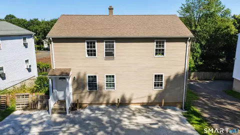 185 Forest Rd, West Haven, CT 06516