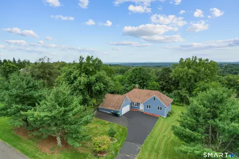 4 Bayview Cir, Watertown, CT 06795