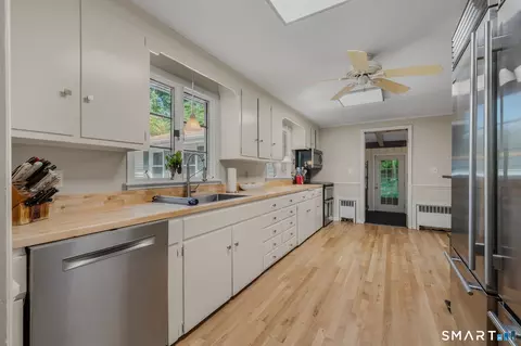 Kitchen - 24 Long Hill Rd, Deep River, CT 06417 photo 1 of 2