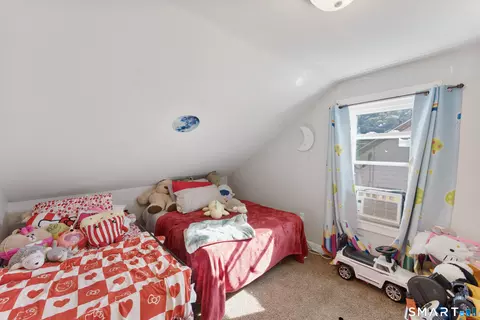 Bedroom - 235 Ballouville Rd, Killingly, CT 06233 photo 1 of 3