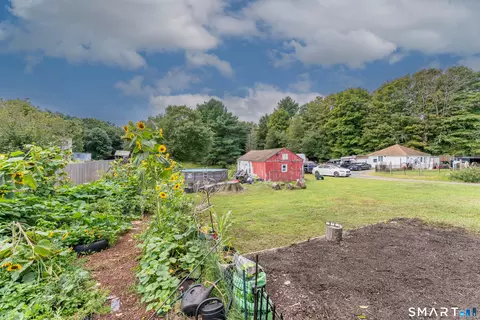 Exterior - 235 Ballouville Rd, Killingly, CT 06233 photo 6 of 8
