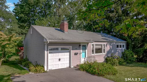 Exterior - 120 Crystal St, Wethersfield, CT 06109 photo 2 of 5