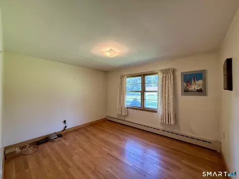 Bedroom - 347 Fairlea Rd, Orange, CT 06477 photo 5 of 8