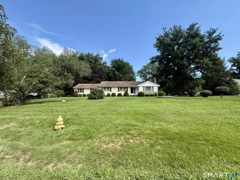 Exterior - 347 Fairlea Rd, Orange, CT 06477 photo 3 of 8