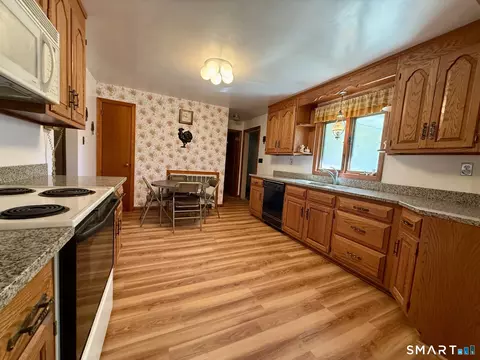 Kitchen - 347 Fairlea Rd, Orange, CT 06477 photo 1 of 3