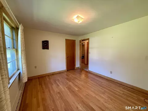 Bedroom - 347 Fairlea Rd, Orange, CT 06477 photo 6 of 8