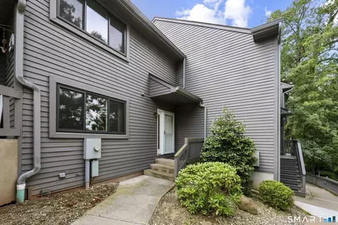 148 Conestoga Way #148, Glastonbury, CT 06033