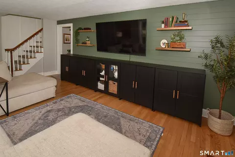 Living - 331 Tunxis Ave, Bloomfield, CT 06002 photo 1 of 2