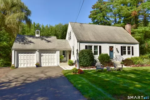 Exterior - 331 Tunxis Ave, Bloomfield, CT 06002 photo 2 of 8