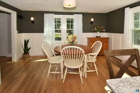 Dining - 331 Tunxis Ave, Bloomfield, CT 06002 photo 1 of 3