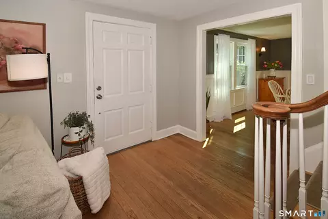 Entry Way - 331 Tunxis Ave, Bloomfield, CT 06002 photo 1 of 2