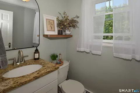 Bath - 331 Tunxis Ave, Bloomfield, CT 06002 photo 1 of 2