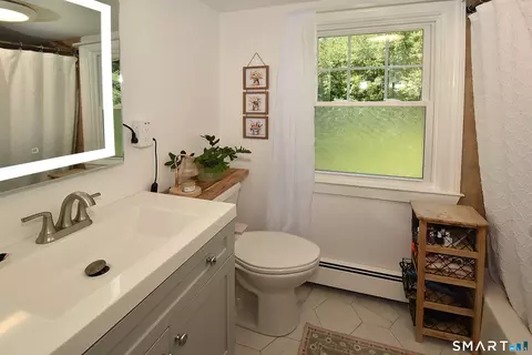 Bath - 331 Tunxis Ave, Bloomfield, CT 06002 photo 2 of 2