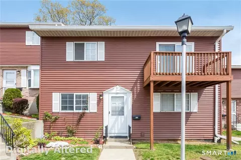 41 Patricia Rd #D, Bridgeport, CT 06606