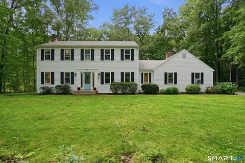 39 Laurel Ln, Simsbury, CT 06070