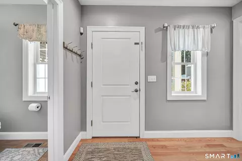 Entry Way - 75 Montague St, Wethersfield, CT 06109 photo 2 of 5