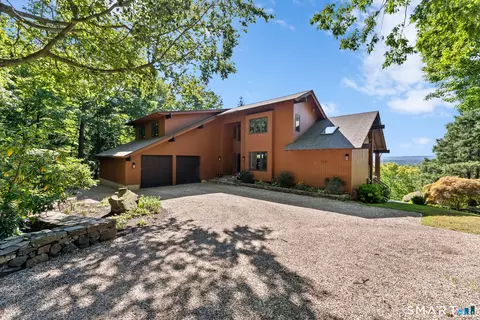 86 Pinnacle Rd, Farmington, CT 06032