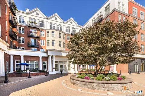 85 Memorial Rd #201, West Hartford, CT 06107