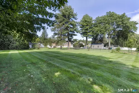 Exterior - 39 Clovercrest Rd, Wethersfield, CT 06109 photo 12 of 13