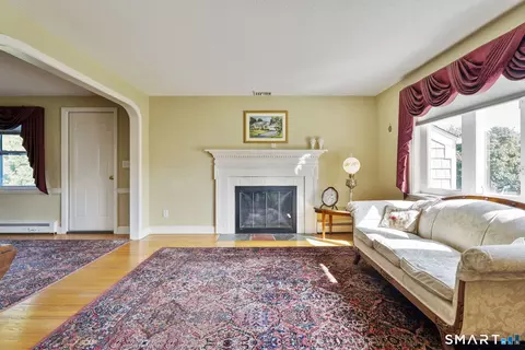 Living - 39 Clovercrest Rd, Wethersfield, CT 06109 photo 2 of 2
