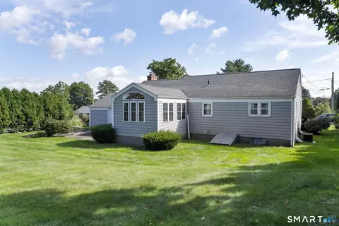 Exterior - 39 Clovercrest Rd, Wethersfield, CT 06109 photo 7 of 13