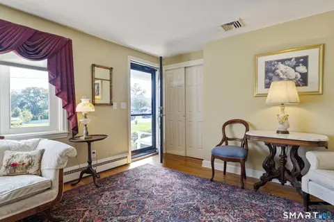 Entry Way - 39 Clovercrest Rd, Wethersfield, CT 06109 photo 1 of 2