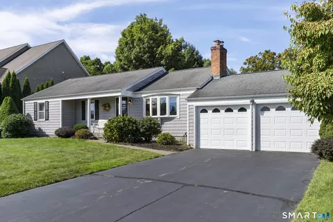 Exterior - 39 Clovercrest Rd, Wethersfield, CT 06109 photo 3 of 13