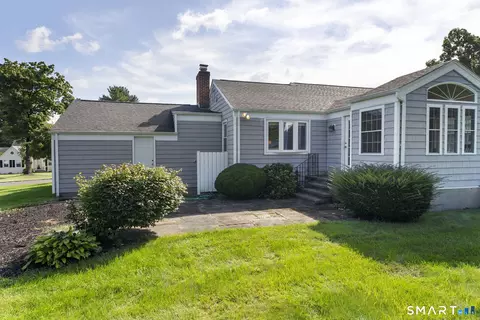 Exterior - 39 Clovercrest Rd, Wethersfield, CT 06109 photo 5 of 13