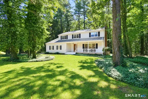 23 Berkshire Way, Simsbury, CT 06070