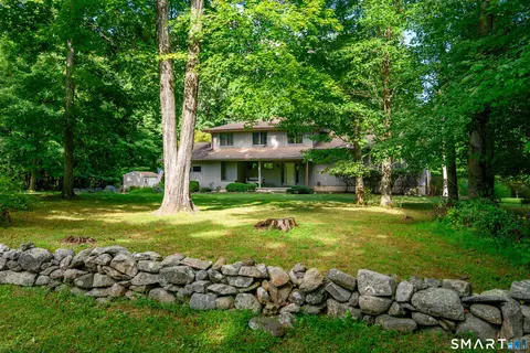 Exterior - 9 Deacon Abbott Ln S, Redding, CT 06896 photo 3 of 14