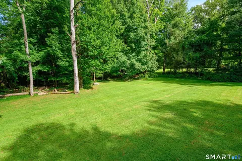 Exterior - 9 Deacon Abbott Ln S, Redding, CT 06896 photo 9 of 14