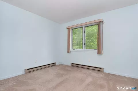 Bedroom - 9 Deacon Abbott Ln S, Redding, CT 06896 photo 4 of 4