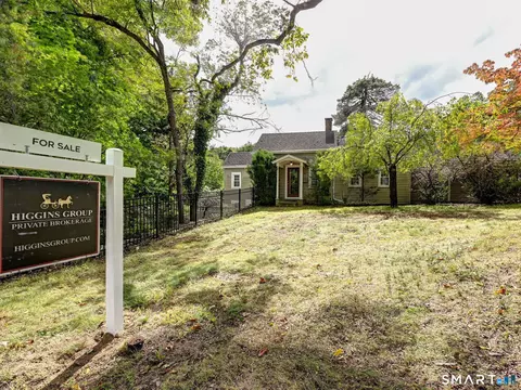 90 Weed Hill Ave, Stamford, CT 06907