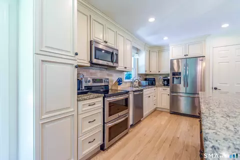 Kitchen - 18 Arbor Rd, Monroe, CT 06468 photo 3 of 5
