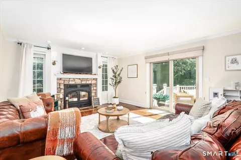 Living - 27 Brittany Dr, Durham, CT 06422 photo 1 of 3