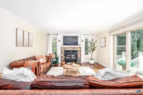Living - 27 Brittany Dr, Durham, CT 06422 photo 2 of 3