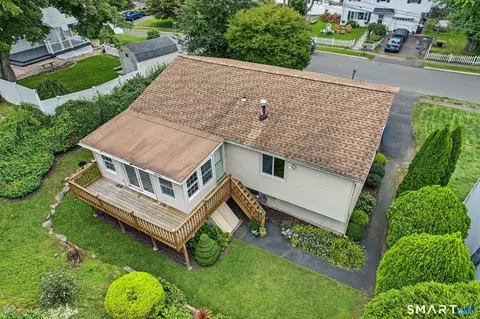 View/Area - 5 Windward Rd, Norwalk, CT 06854 photo 1 of 2
