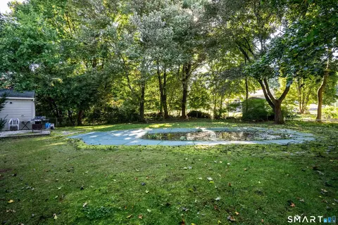 Exterior - 36 Mildrum Rd, Berlin, CT 06037 photo 7 of 8