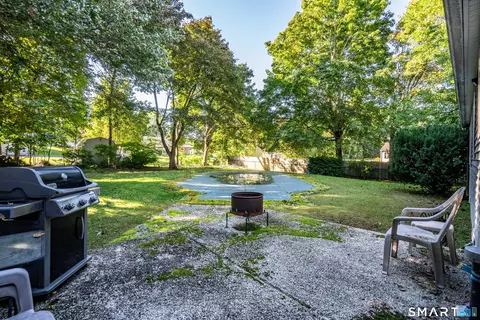 Exterior - 36 Mildrum Rd, Berlin, CT 06037 photo 5 of 8