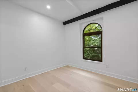 Bedroom - 237 Strobel Rd, Trumbull, CT 06611 photo 4 of 6