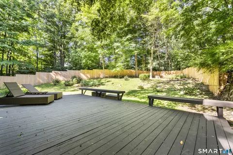 Exterior - 237 Strobel Rd, Trumbull, CT 06611 photo 4 of 8