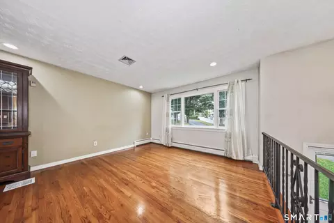Living - 68 Eagle Pl, West Haven, CT 06516 photo 4 of 6