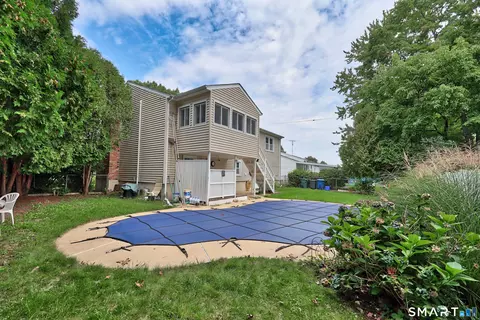 Exterior - 68 Eagle Pl, West Haven, CT 06516 photo 6 of 6