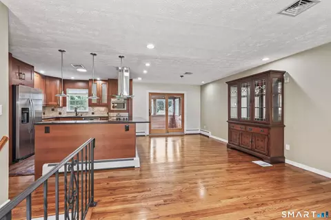 Living - 68 Eagle Pl, West Haven, CT 06516 photo 3 of 6