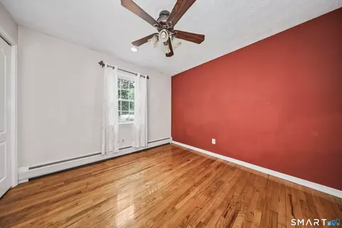 Bedroom - 68 Eagle Pl, West Haven, CT 06516 photo 4 of 6