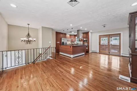 Living - 68 Eagle Pl, West Haven, CT 06516 photo 2 of 6