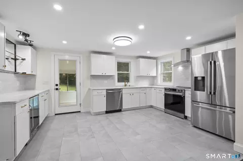 Kitchen - 31 Jackson Dr, Trumbull, CT 06611 photo 1 of 4